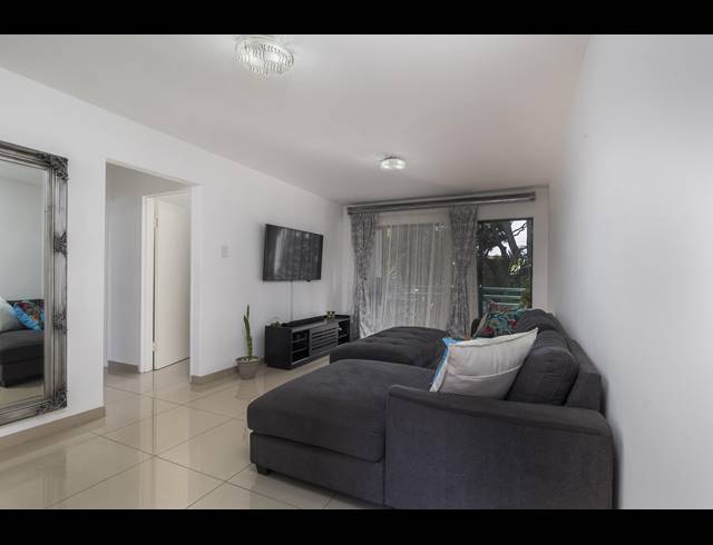 2 BEDROOM APARTMENT TO LET IN GLENWOOD